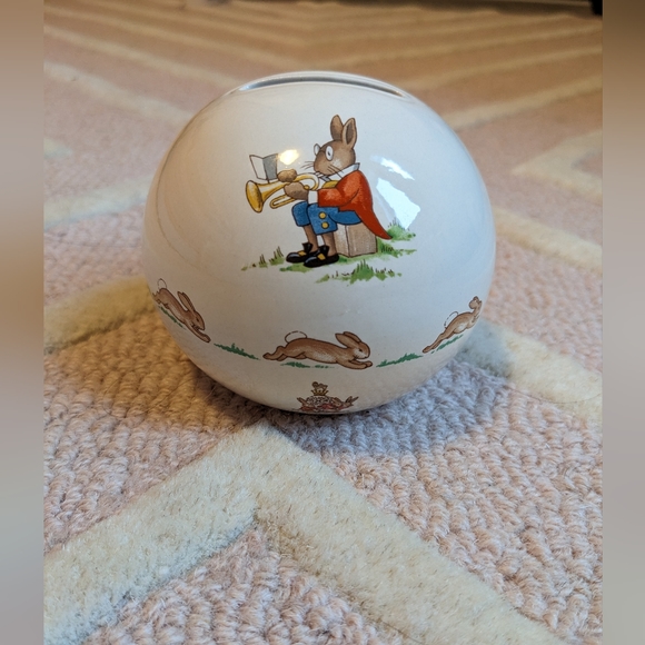 Royal Doulton Peter Rabbit Money Ball - Picture 2 of 4